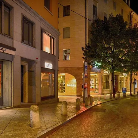 Luxury Nassa Penthouse With Private Terrace In Lugano