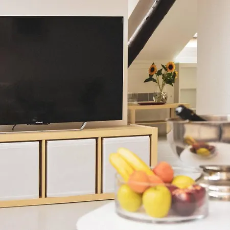Luxury Nassa Penthouse With Private Terrace In Daire